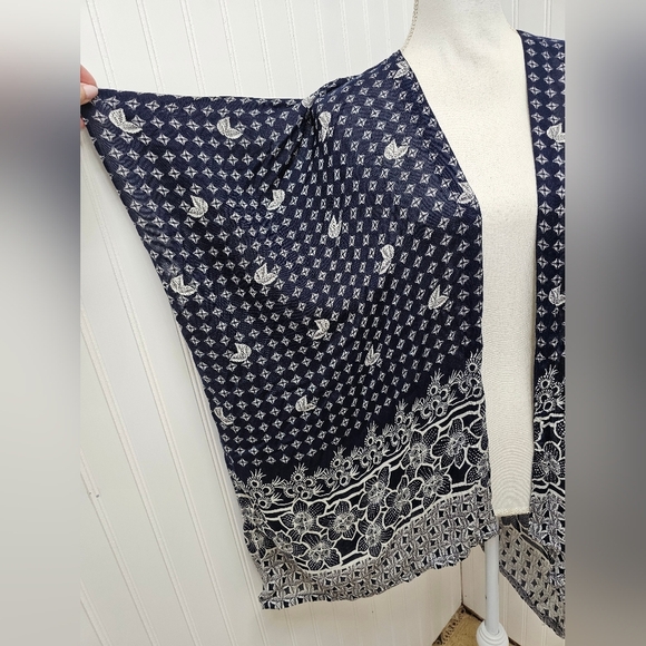 Navy and White Patterned Kimono Cardigan Light Weight Ann Taylor Loft M/L - Picture 2 of 4